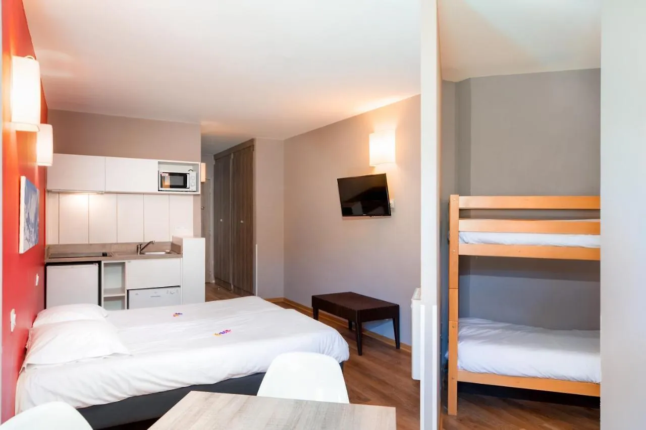 **** Aparthotel Sowell Residences New Chastillon Isola 2000 France